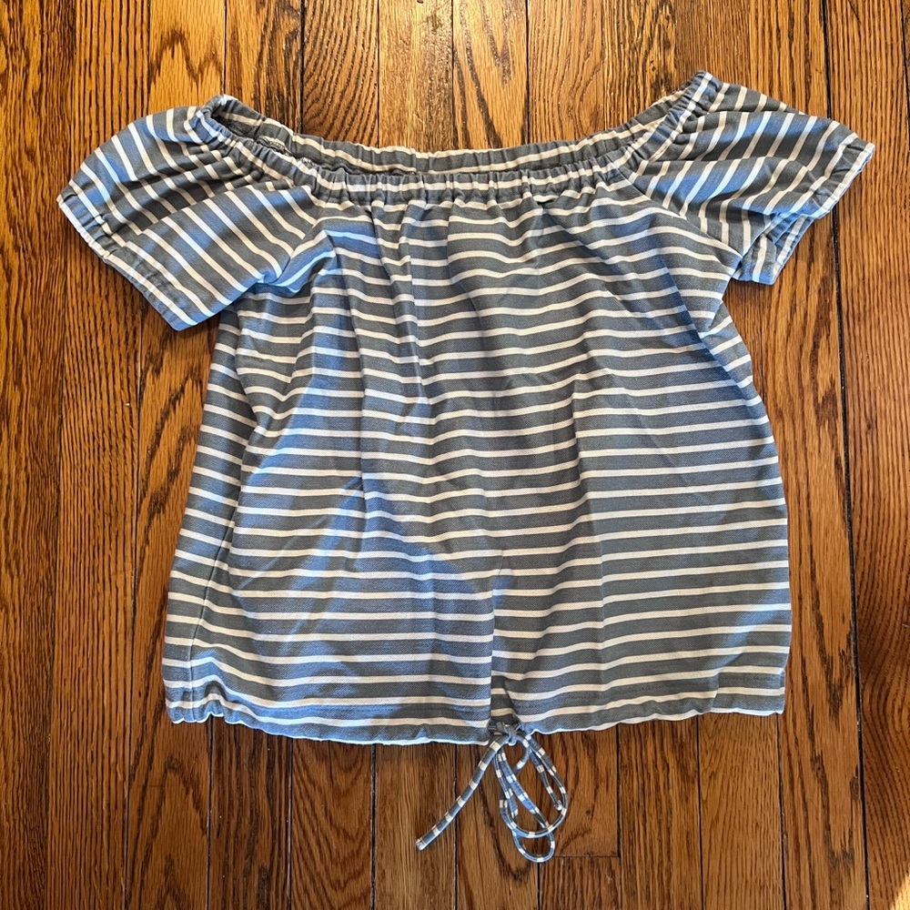 Madewell off the shoulder blue shirt, worn twice, like new